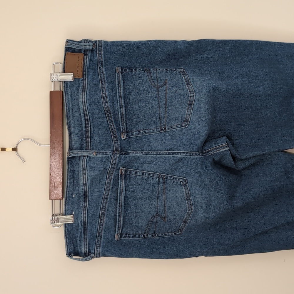 American Eagle Outfitters High Rise Blue Jeans - Picture 4 of 5